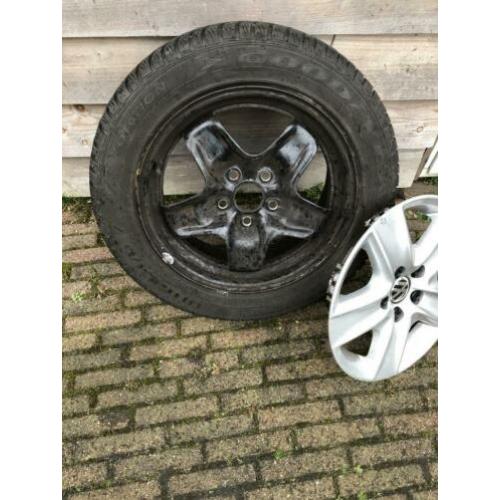 VW velgen met winterbanden