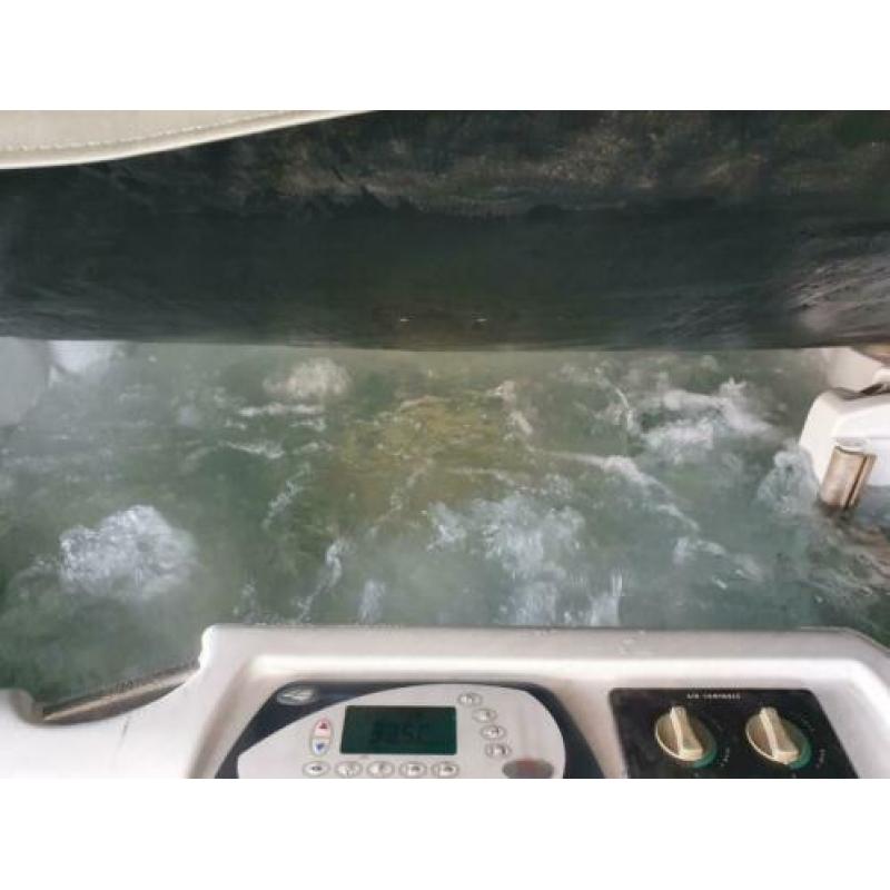 Sundance jaccuzie 2.20 x 2.20 500 euro