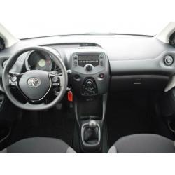 Toyota Aygo 1.0 VVT-i x-fun inclusief 5 JAAR GARANTIE EN GRA