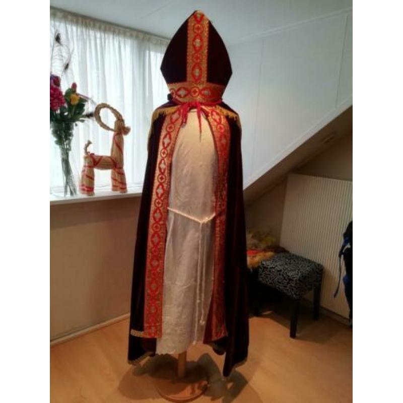 Prachtig Sinterklaaspak zwaar vloursstof,