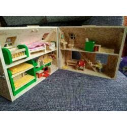 Houten poppenhuis