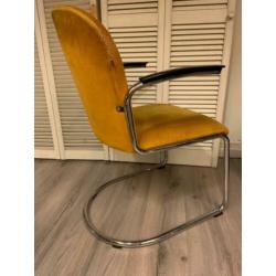 mooie Dutch Originals Gispen 413 eettafel stoelen design