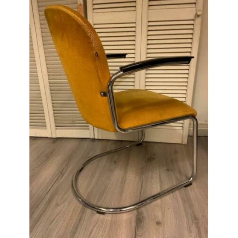 mooie Dutch Originals Gispen 413 eettafel stoelen design