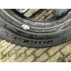 VW velgen met winterbanden