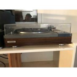 Stereo set met versterker,platenspeler