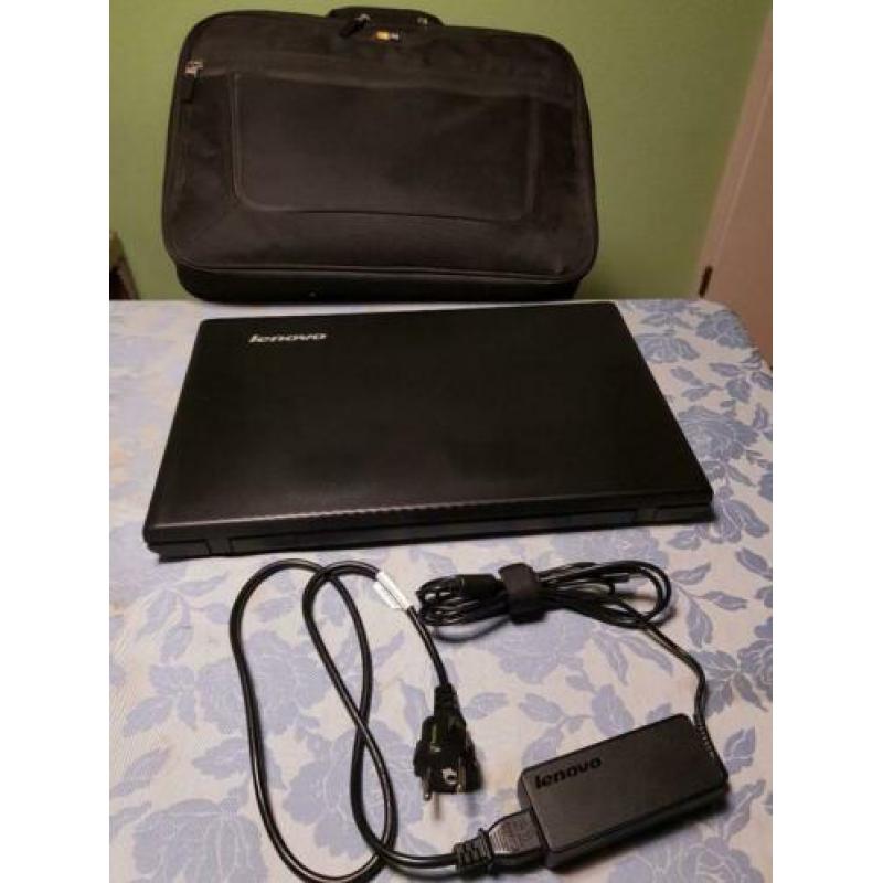 Lenovo G700 17 inch laptop - core i5 - 4 Gb ram - 500 Gb HDD