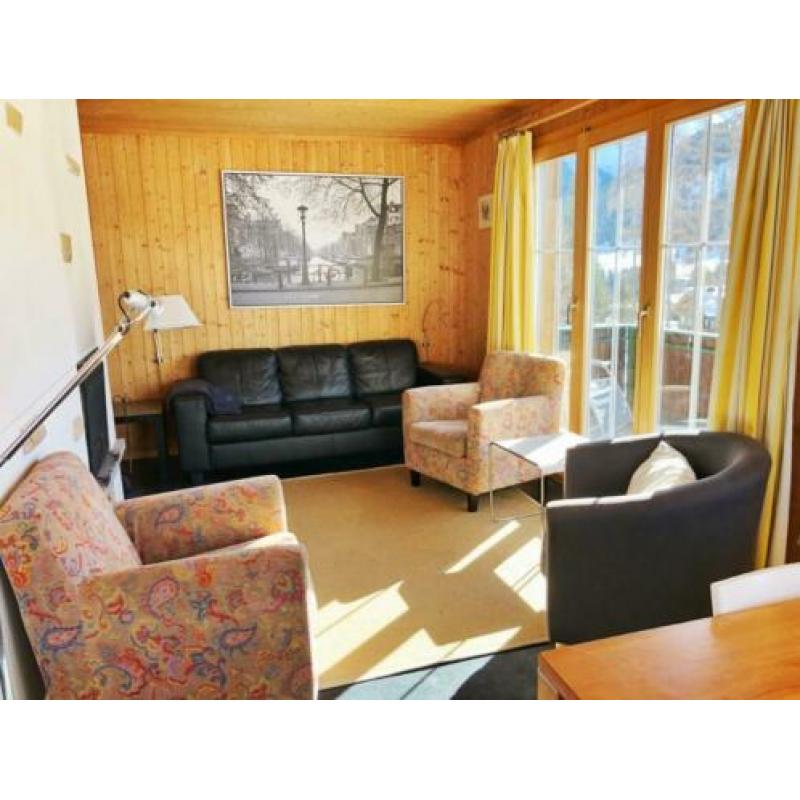 SEDRUN chalet met garage + goede ov-verbinding 685000,-CHF