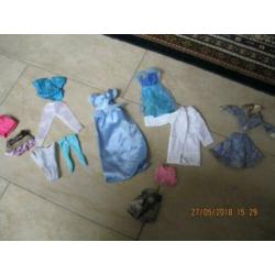 barbie kleertjes €2,50 per foto