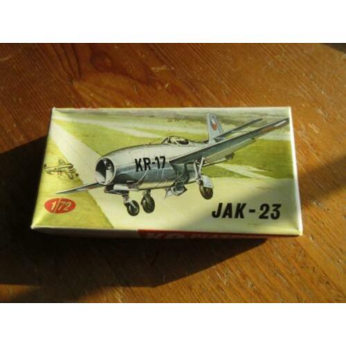 JAK-23 JAK 23 KP Model 1:72 Nieuw ongebouwd