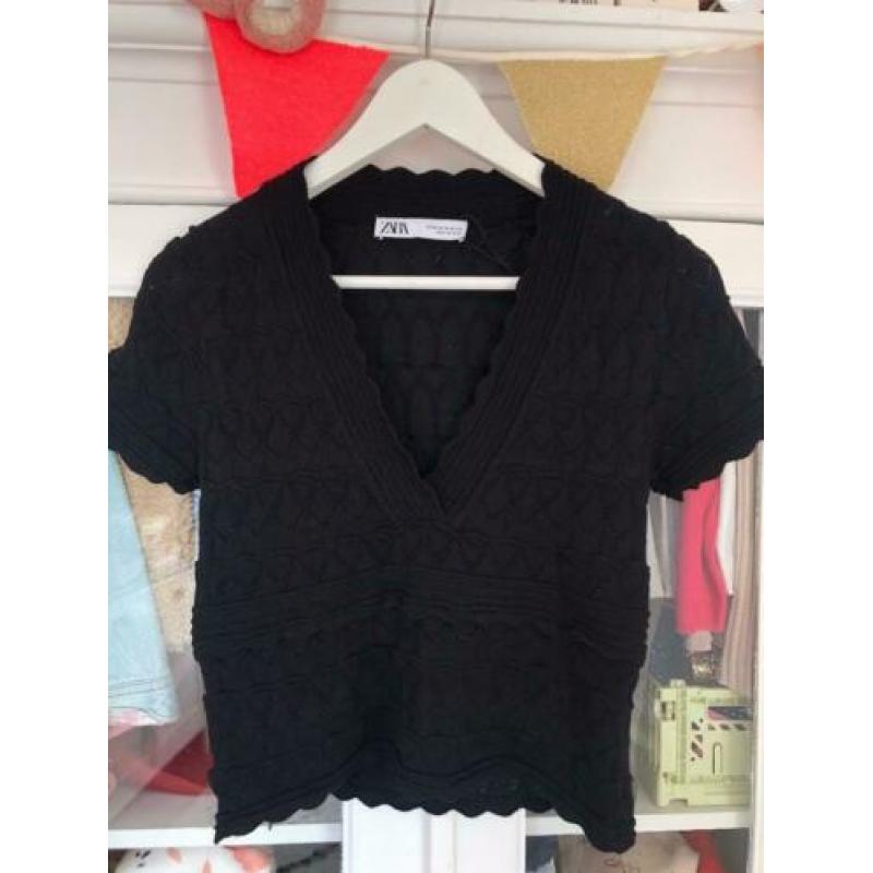 Zwarte ZARA crop top / T-shirt / bralette - mt. M