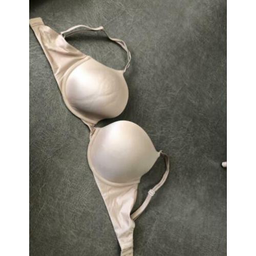 Nieuw Victoria’s Secret maat 70F