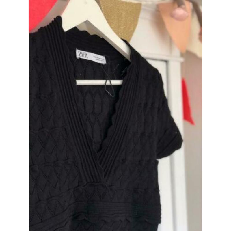 Zwarte ZARA crop top / T-shirt / bralette - mt. M