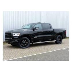 Dodge Ram Pick Up 1500 4x4 Crew Cab BLACK EDITION