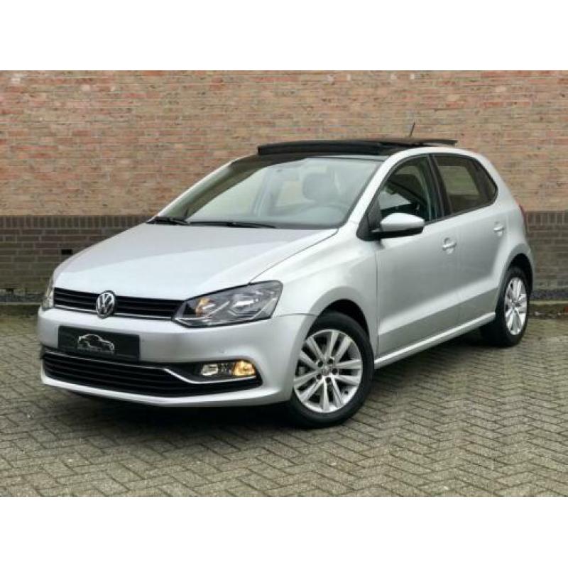 Volkswagen Polo 1.2 TSI Comfortline Business R Pano/Navi/DSG