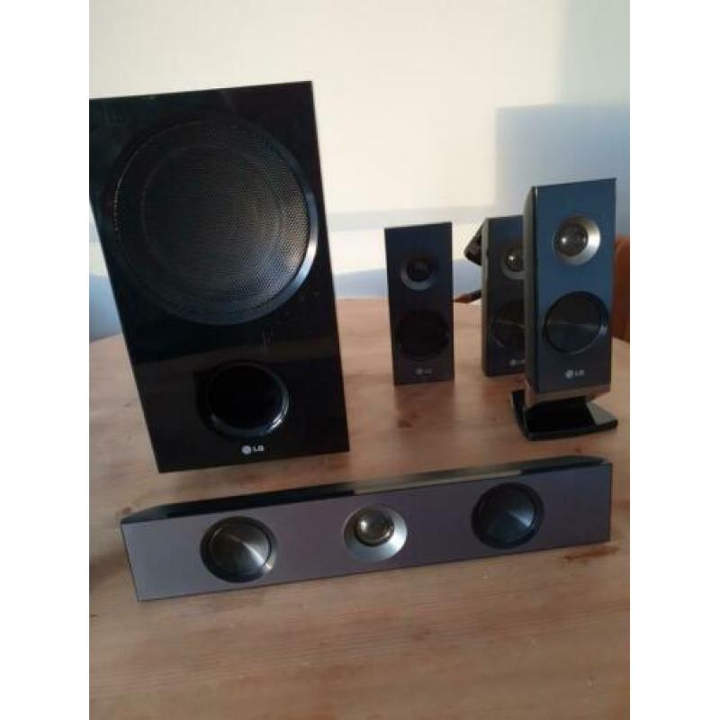 LG boxen / frontspeaker en subwoofer