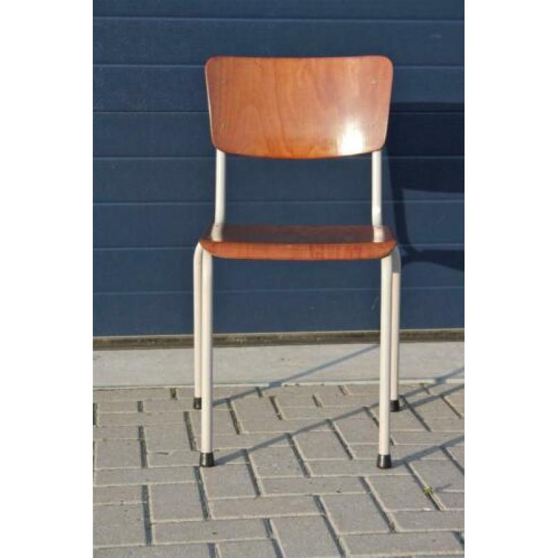 industrieel stoelen oude industriele fabriek horeca school
