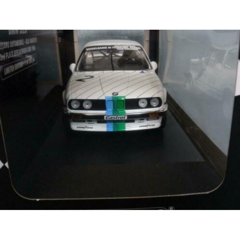 BMW E30 325i DTM 1986 Manthey #2 Minichamps 1:18 350 stuks