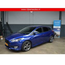 Ford Focus 1.0 ST-Line 125pk Cruise Control, Nieuwstaat Airc