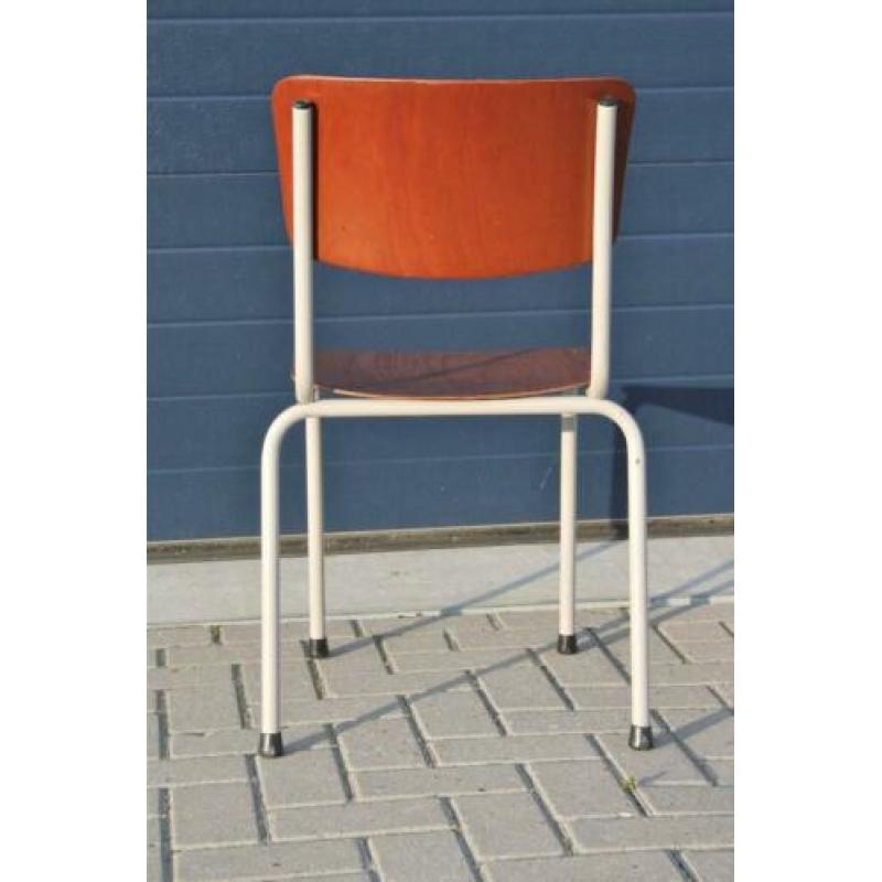 industrieel stoelen oude industriele fabriek horeca school