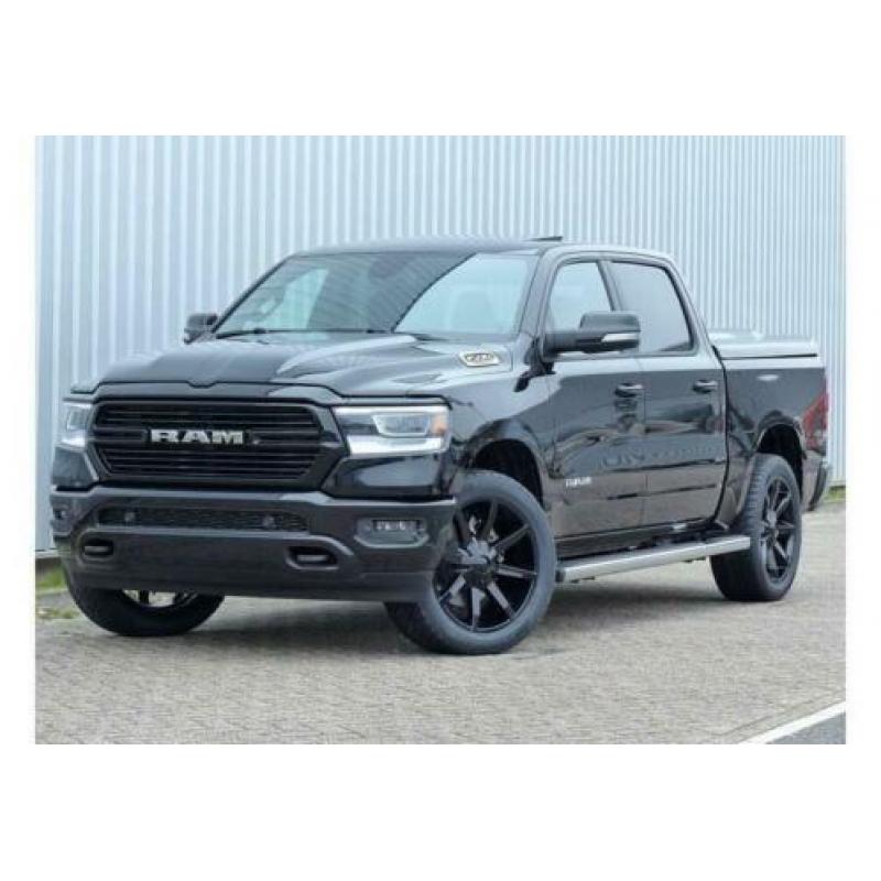 Dodge Ram Pick Up 1500 4x4 Crew Cab BLACK EDITION