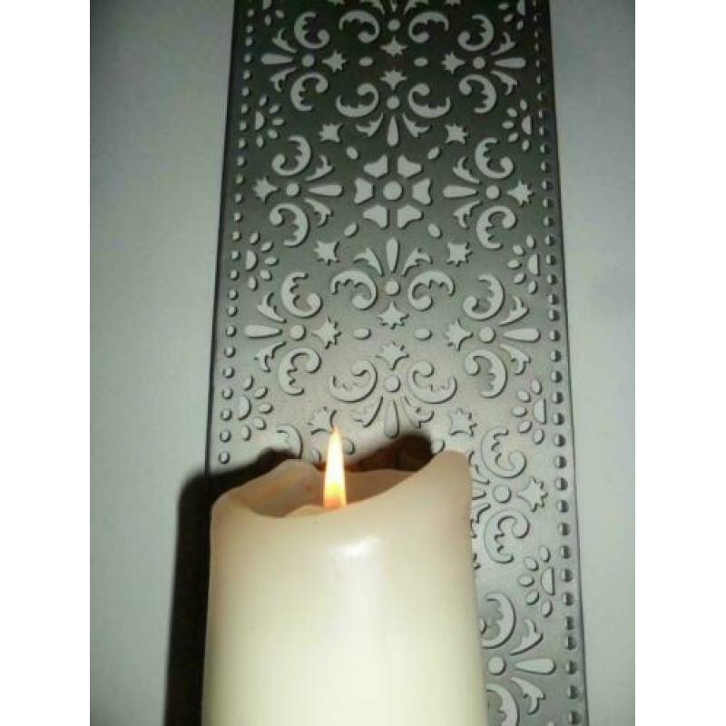wand /kaarsenhouder + zilver kandelaar