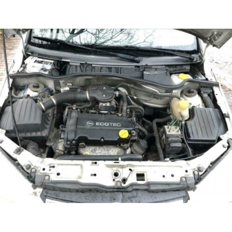 Opel Corsa 1.2 16V 3D Easytronic 2004 Grijs