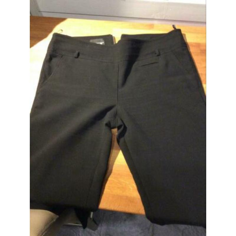 ATOS LOMBARDINI zwarte broek. 42