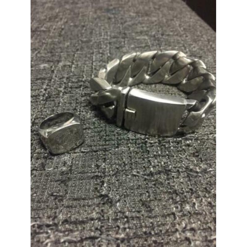 Armband en ring te koop