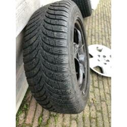 VW velgen met winterbanden