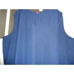 hele mooie tuniek /jurk merk X TWO RED maat 56/58