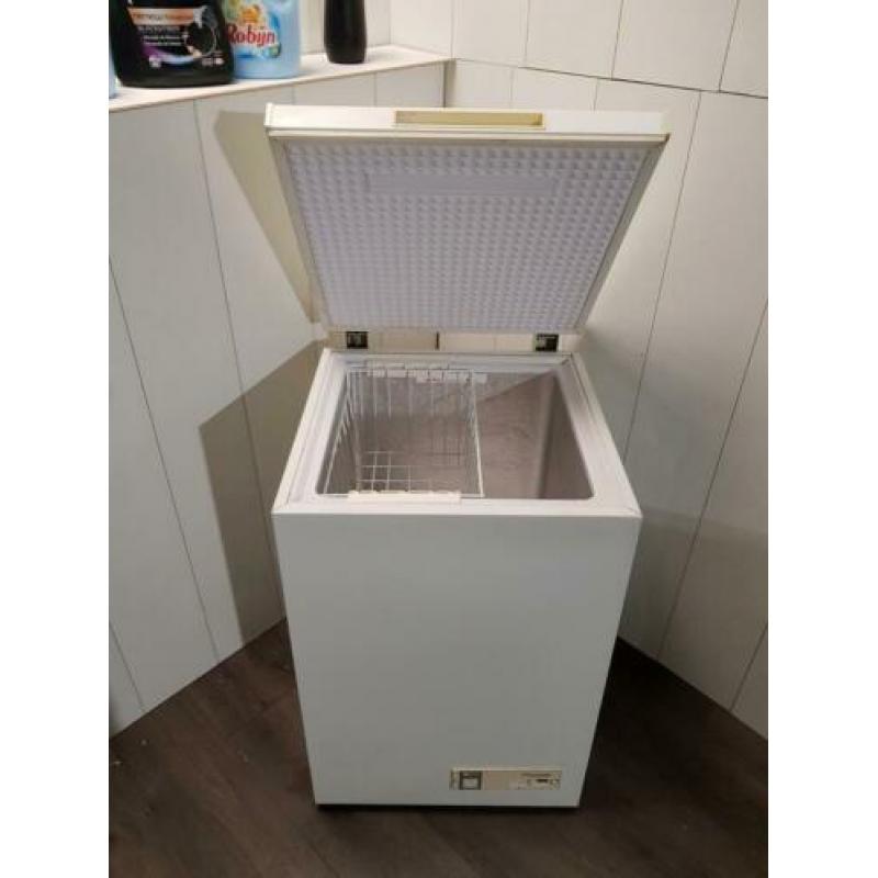 Nette Caravelle vrieskist 55cm breed 85cm hoog