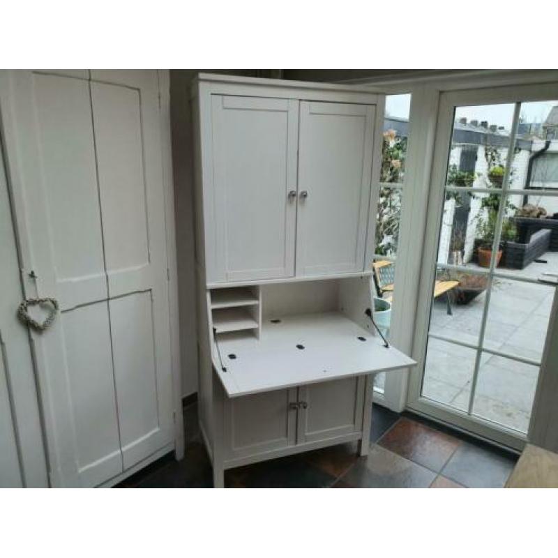 Bureau secretaire met opbouw Hemnes van Ikea