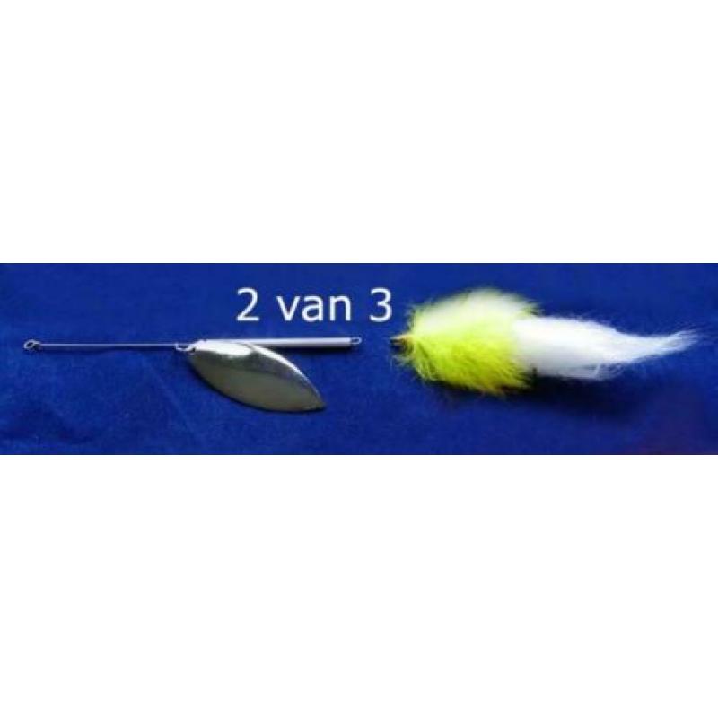 Set SP 05 van 3 stuks Wilgenblad Snoekspinners met streamer