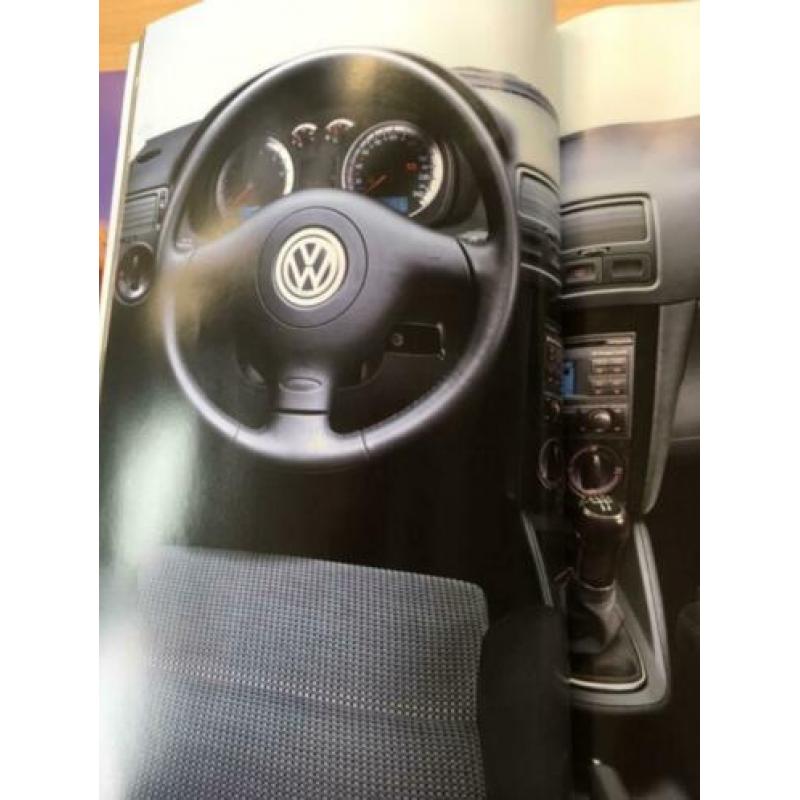Autofolder/Brochure Volkswagen Bora 2000 76 pagina's
