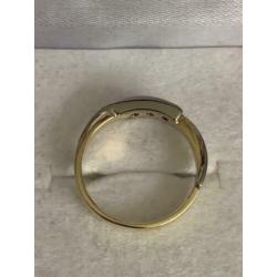 14 krt.geel/wit gouden rijring met 3 diamanten