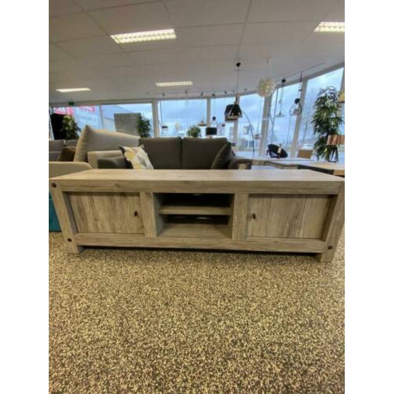 Dressoir kast (kijk gerust door de foto’s)