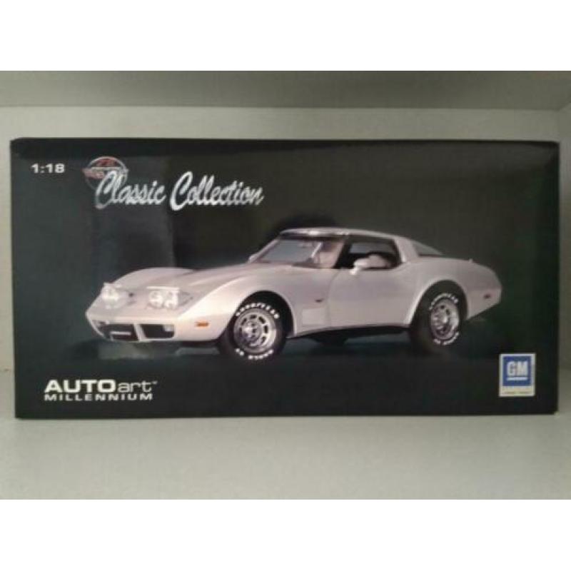 chevrolet corvette 1978autoart 1:18 classic collection nieuw
