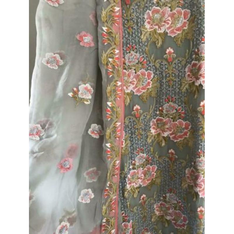 Nieuw dames Indiase salwar kameez L maat