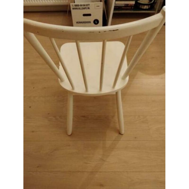 2 eetkamer stoelen