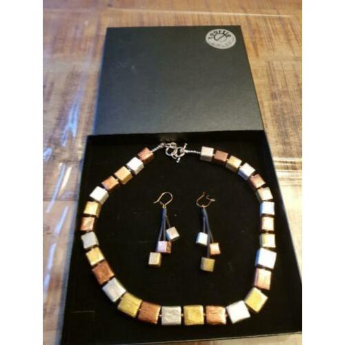 Handgemaakte sieraden ketting collier oorbellen handgemaakt