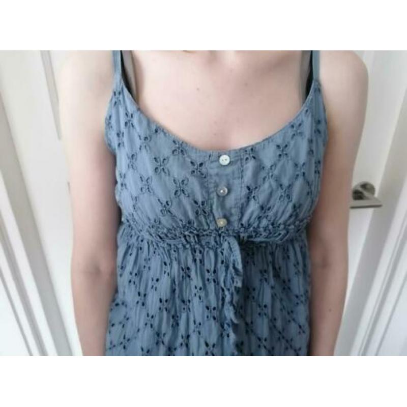 prachtige rookblauwe broderie top maat XS