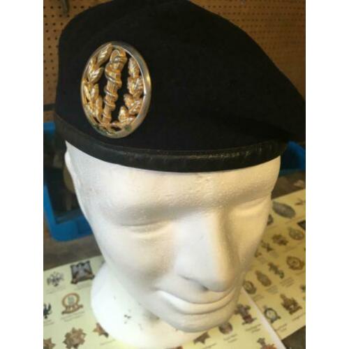 Militaire baretten