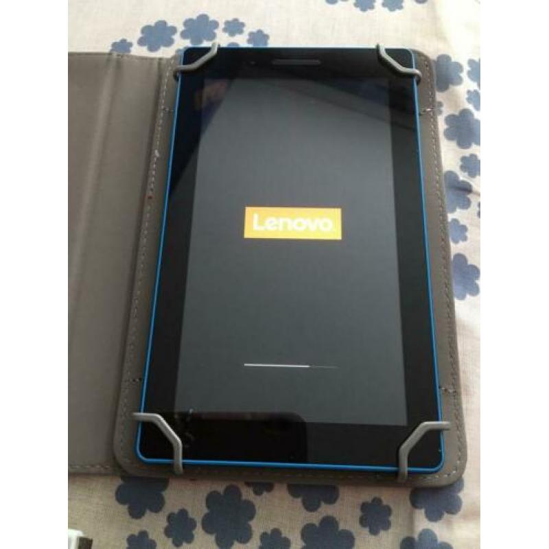 Lenovo TB3 740F tablet inclusief hoes