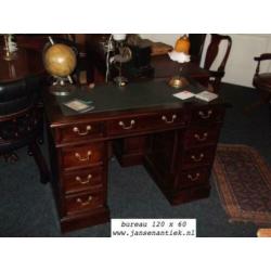 NU of Nooit bureau buro mahonie teak chesterfield va €454,55