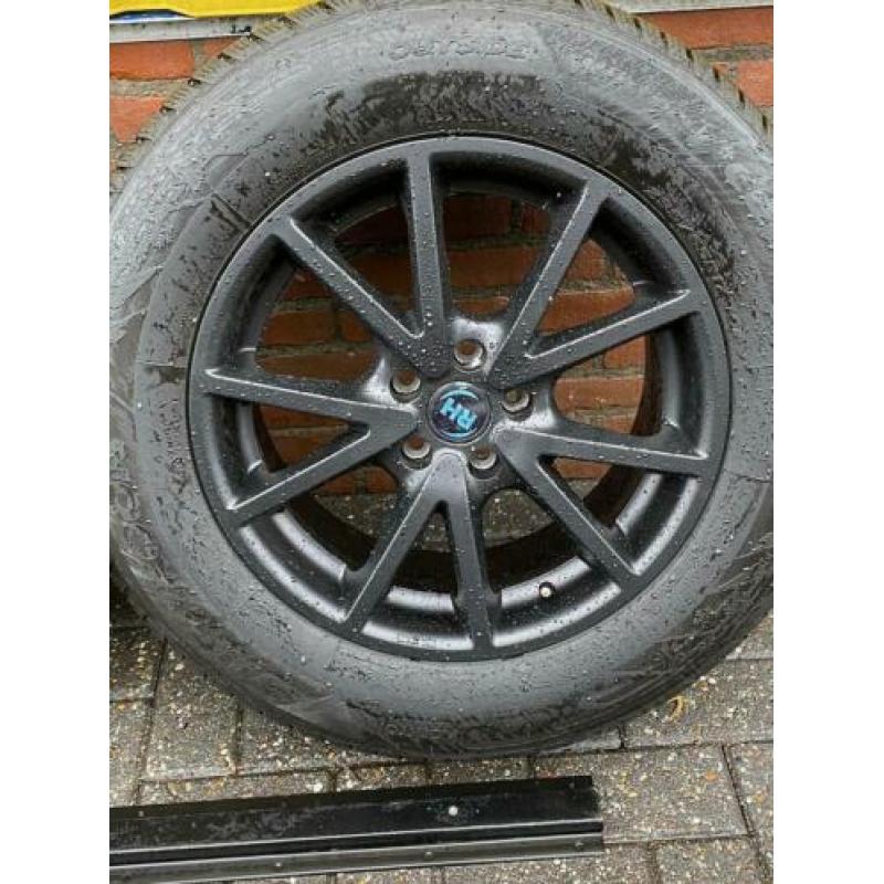 17” Volvo XC60 XC90 set Hankook 235/65R17 TPMS