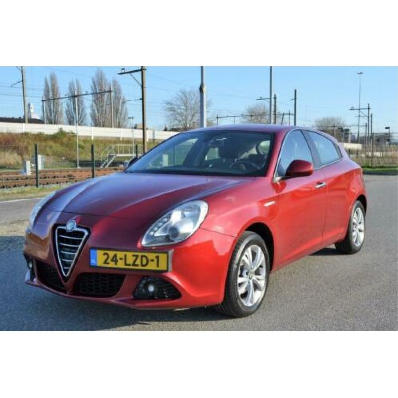 Alfa Romeo Giulietta 1.4 T Distinctive 120PK / NETTE AUTO /