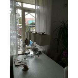 Mooie hanglamp met 4 witte kapjes