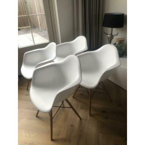 4 eetkamerstoelen