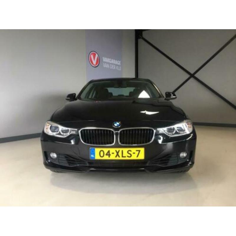 BMW 3-serie 320i High Executive Automaat,Airco,cruise contro