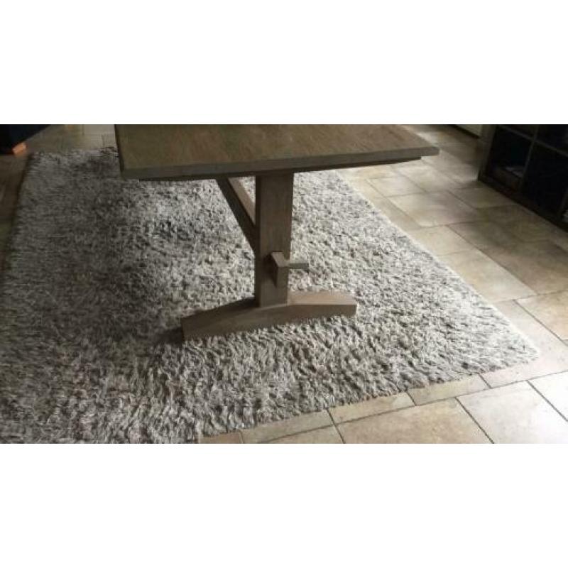 Prachtig eettafel 240x200x77 cm